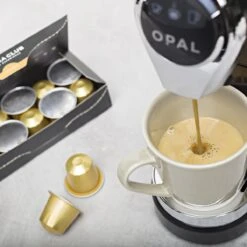 Aroma Club - Nespresso Compatible Capsules (120 St.) - No. 2 Smooth James - Intensiteit 3/5 - Espresso & Lungo - 100% Aluminium Koffiecups 11 Aroma Club - Nespresso Compatible Capsules (120 St.) - No. 2 Smooth James - Intensiteit 3/5 - Espresso & Lungo - 100% Aluminium Koffiecups -Koffiebenodigdheden Winkel 1200x1200 143