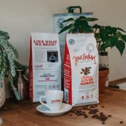 Jones Brothers Coffee Koffiebonen Italian Lover – 6 X 500 Gram 11 Jones Brothers Coffee Koffiebonen Italian Lover – 6 X 500 Gram -Koffiebenodigdheden Winkel 1200x1200 237